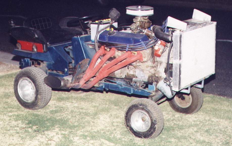 Toyota Landcruiser Ute V8. Lawn Mowing with V8 power